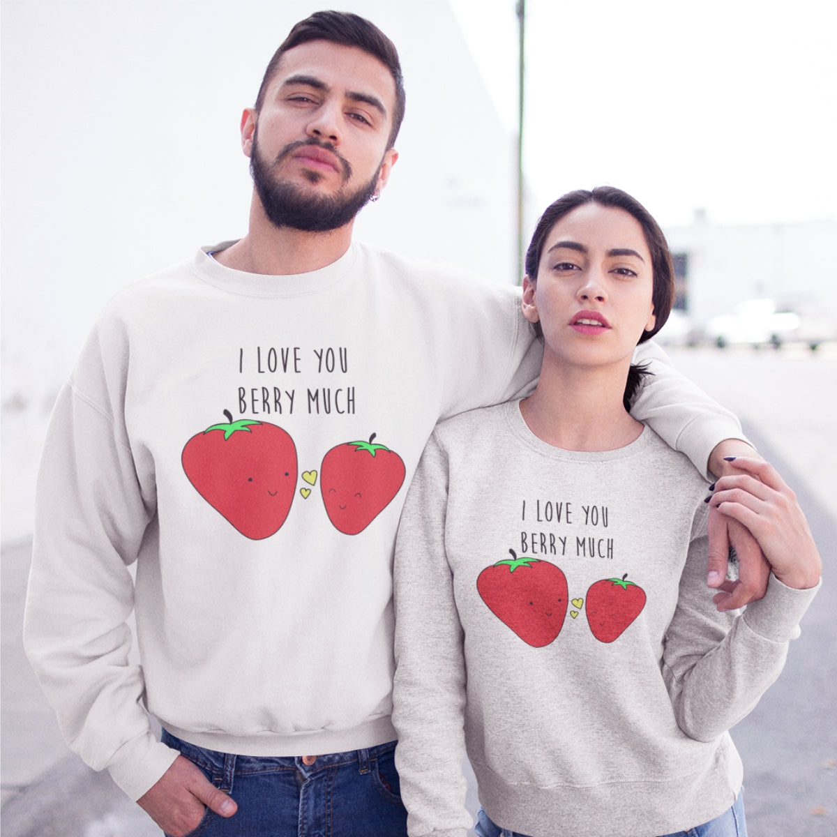 Valged kapuutsita dressiplusid paaridele „Berry”