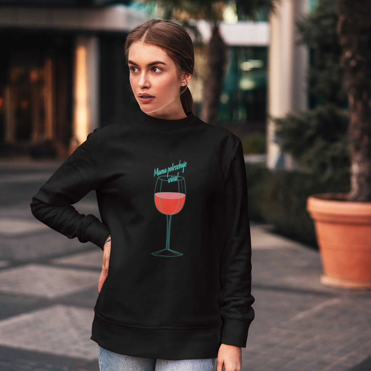 Bluza czarna Mama potrzebuje wina