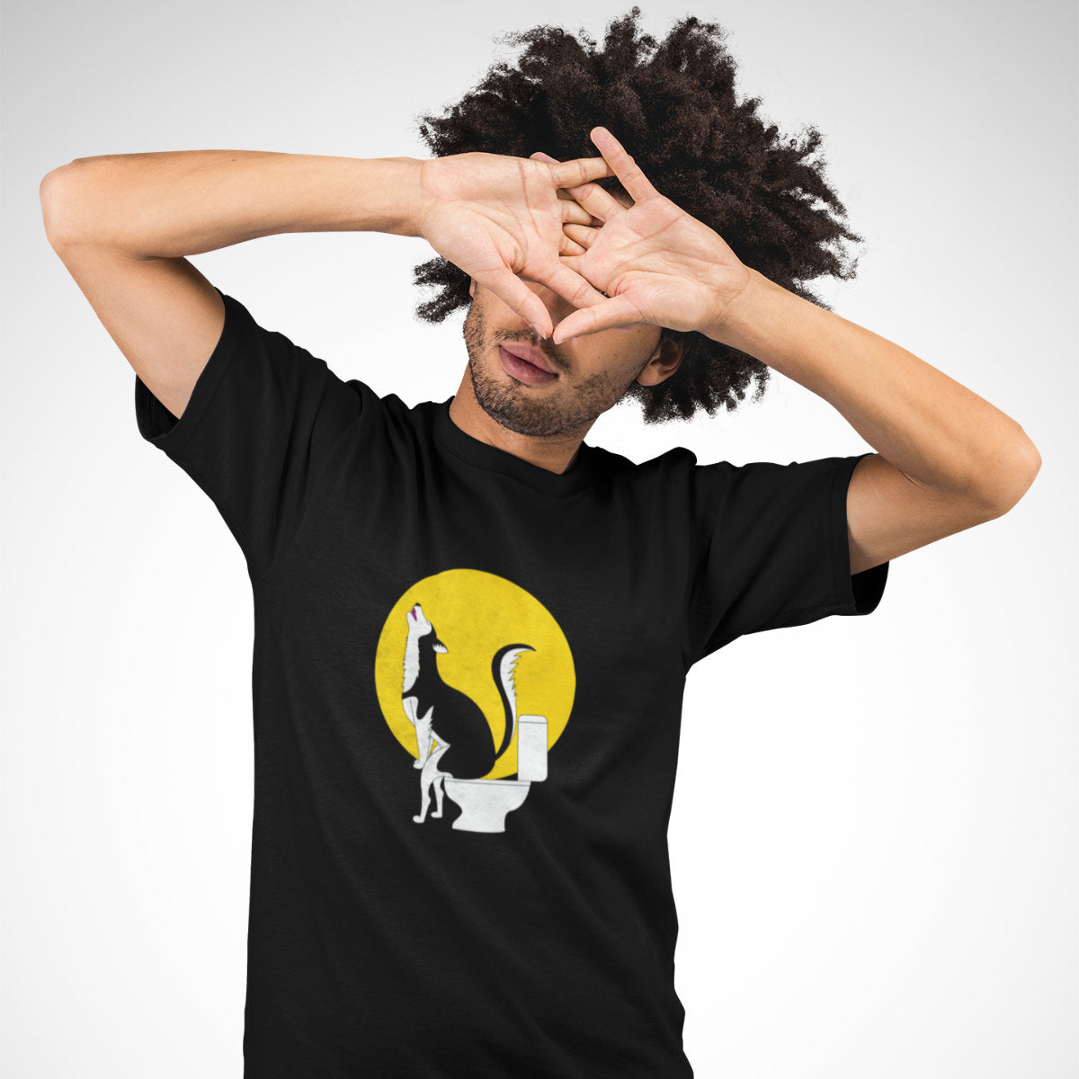 Black T-shirt The howling