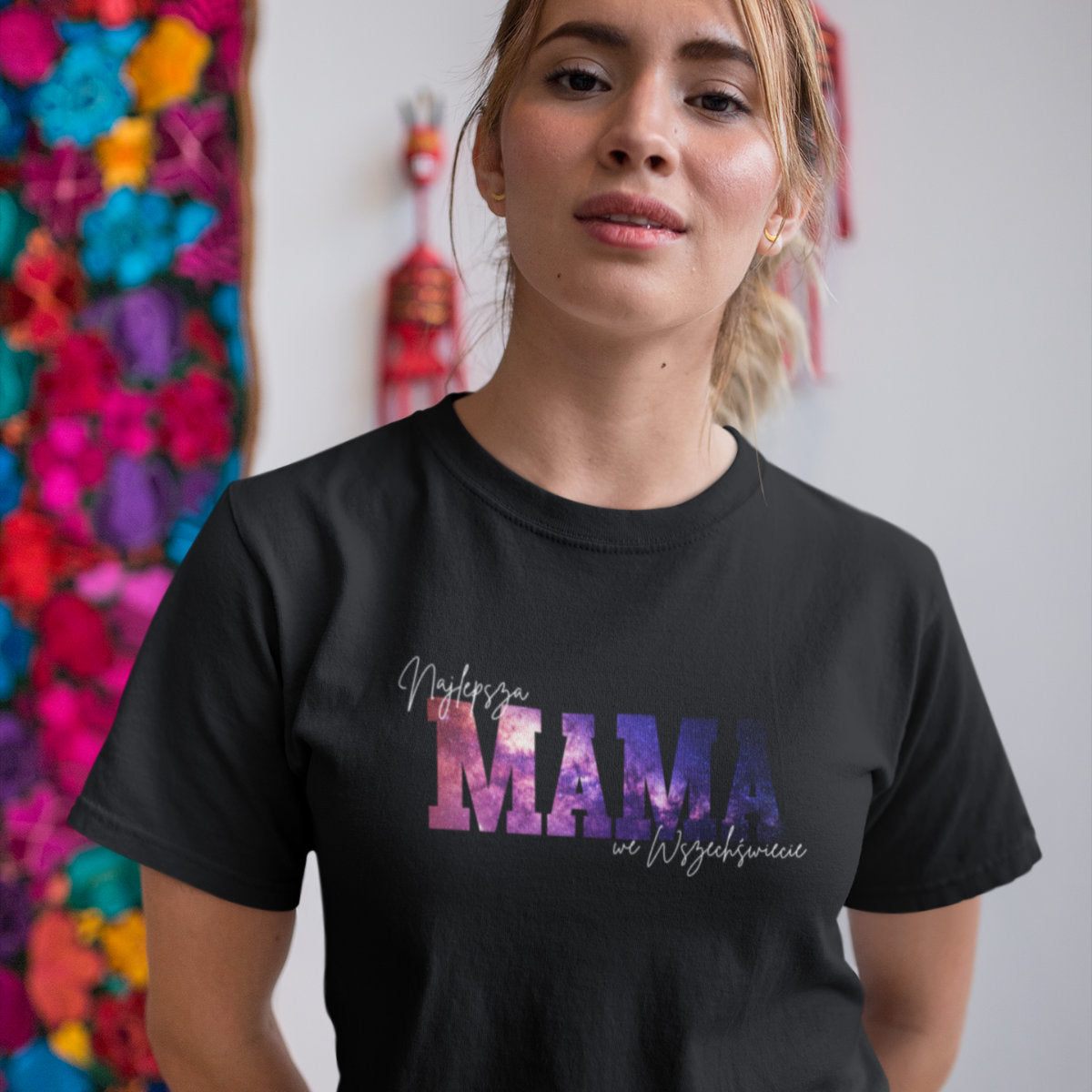 Czarna UNISEX koszulka Najlepsza mama we wszechświecie