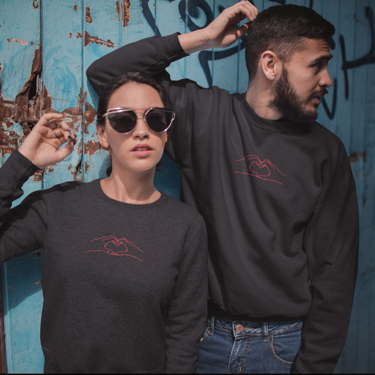 Mustad kapuutsita dressiplusid paaridele „Koos”