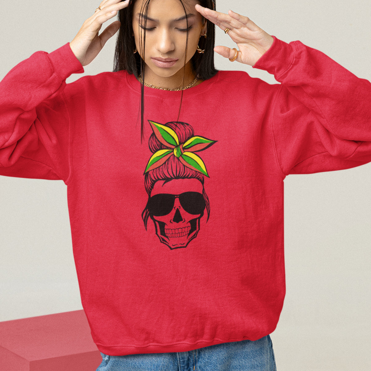 Punased kapuutsita dressiplusid paaridele „Koljud”