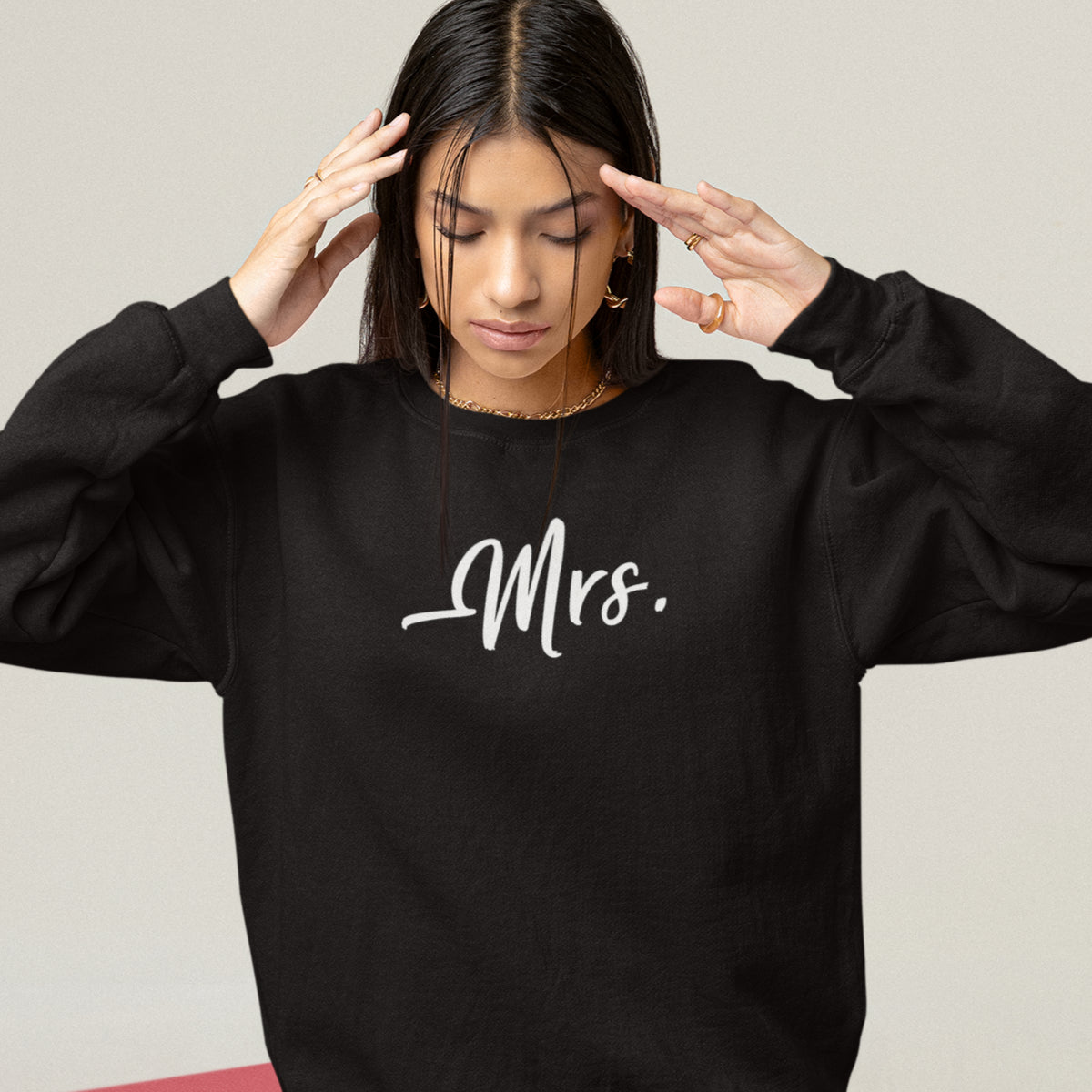 Mustad kapuutsita dressiplusid paaridele „Mr &amp; Mrs”