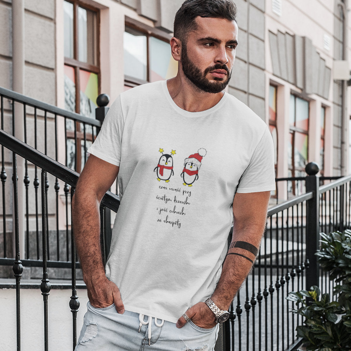 Biały UNISEX T-shirt Czas usiąść przy ściętym drzewku